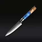Couteau utilitaire japonais Maison Aoki avec lame Damas VG10 et manche en bois et résine bleue inspiré du Niigata