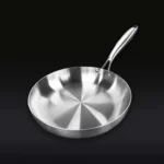 Poêle Inox Essentielle 26 cm en acier inoxydable 18/10 avec manche riveté, adaptée à tous les feux y compris induction